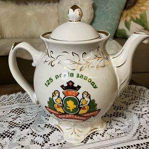 Vintage KOROSTEN PORCELAIN TEAPOT with 22kt gilding